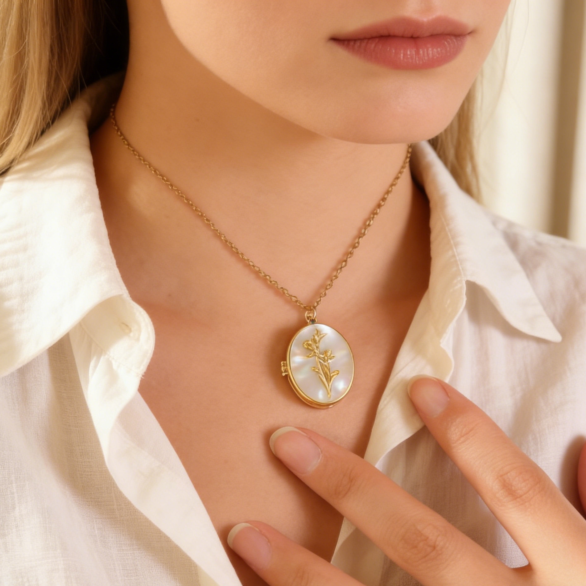 Diamon Birth Flower Custom Col - مراجعة Birth Flower Necklace وسعره