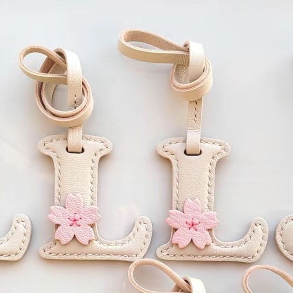 Creative High Quality Genuine  - مراجعة Monogram Keychain Leather وسعره