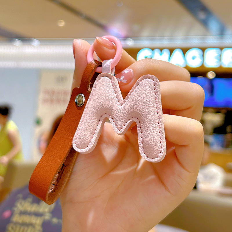 Creative PU Leather 26 Letter  - مراجعة Monogram Keychain Leather وسعره