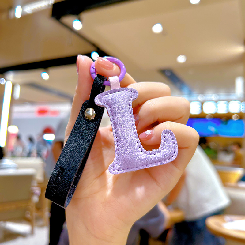 Creative PU Leather 26 Letter  - مراجعة Monogram Keychain Leather وسعره