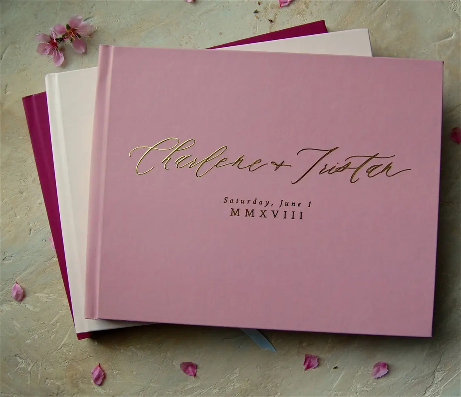 Custom Elegant Wedding Guest B - مراجعة Custom Photo Book وسعره