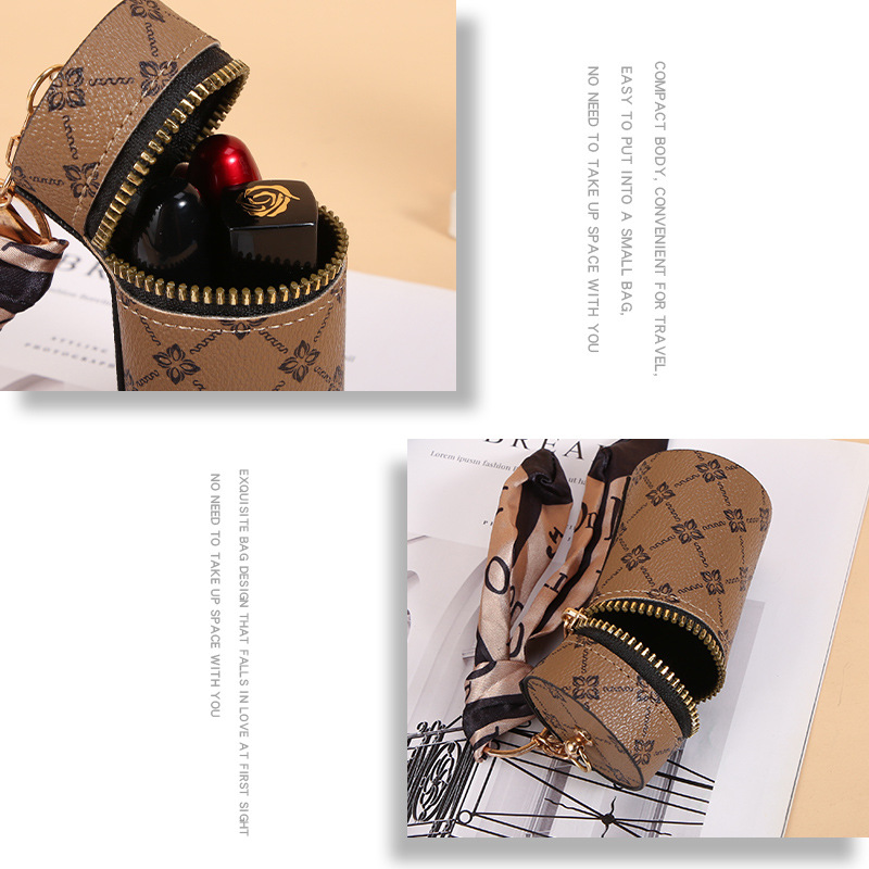 Scarf Pattern Lipstick Keychai - مراجعة Monogram Keychain Leather وسعره