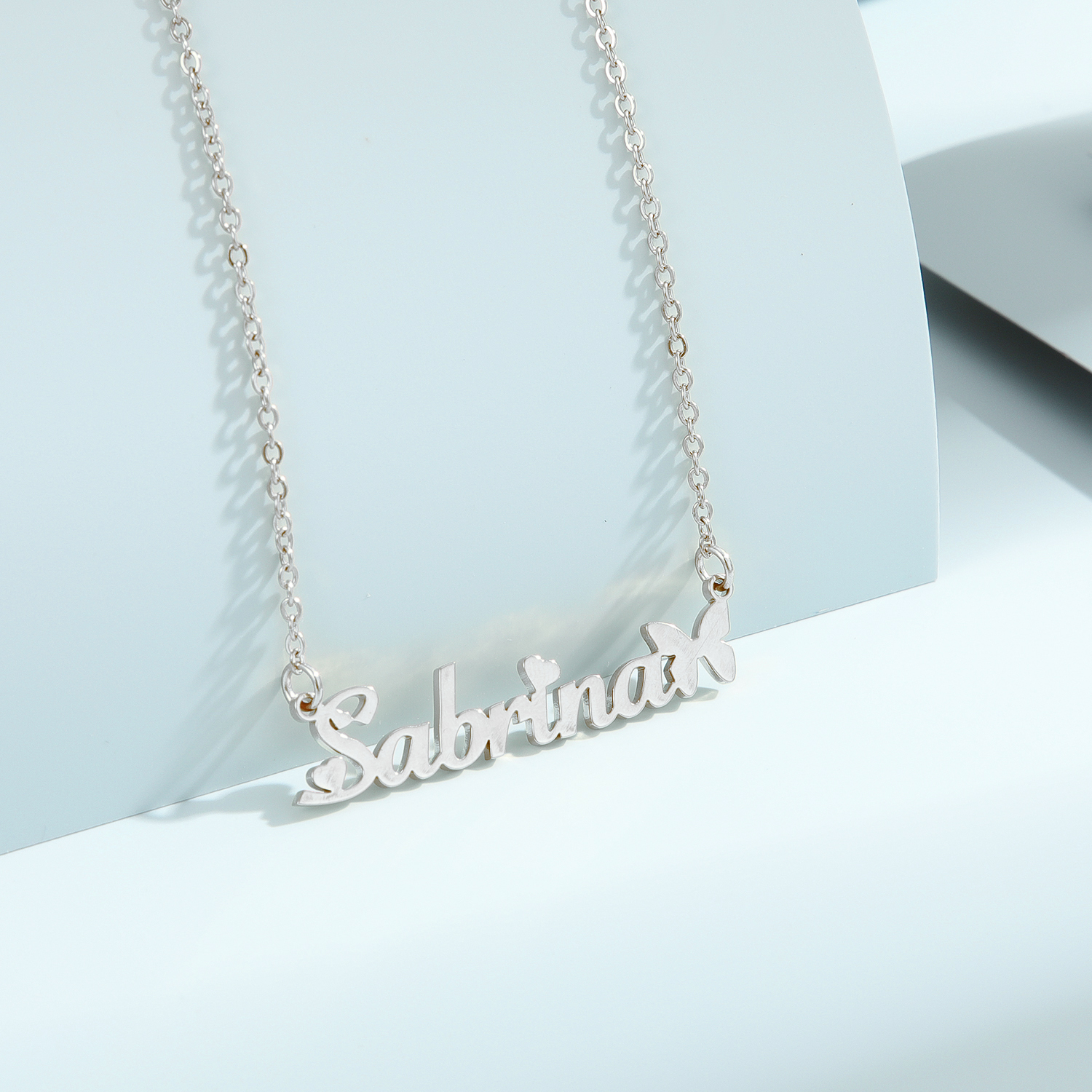 1pc Personalized Butterfly Nam - مراجعة Name Necklace Custom وسعره