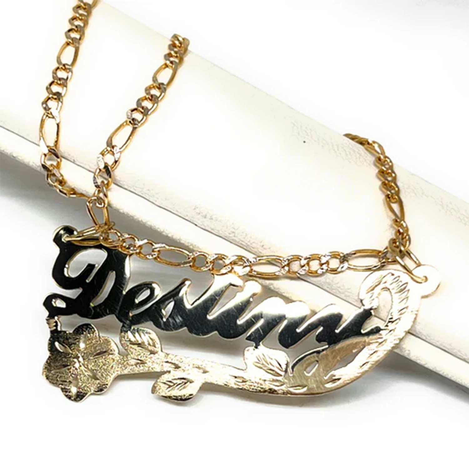 Custom Name Jewelry Retro Styl - مراجعة Birth Flower Necklace وسعره
