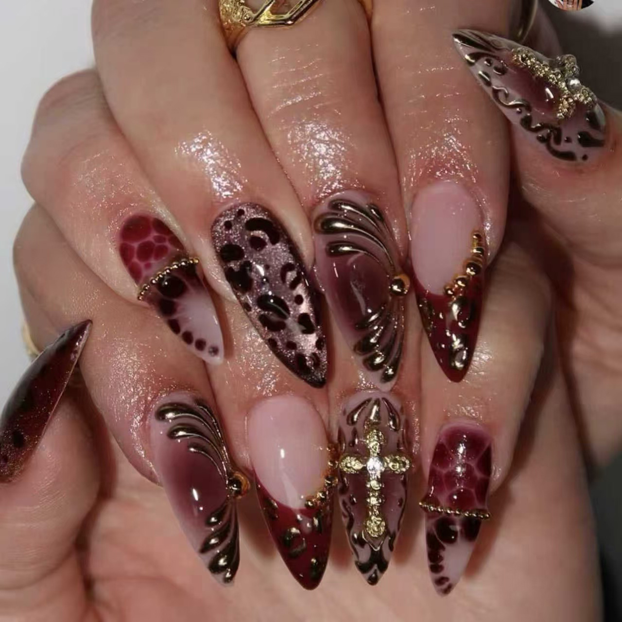 Medium fake nails for women gr - مراجعة Pressed Flower Art وسعره