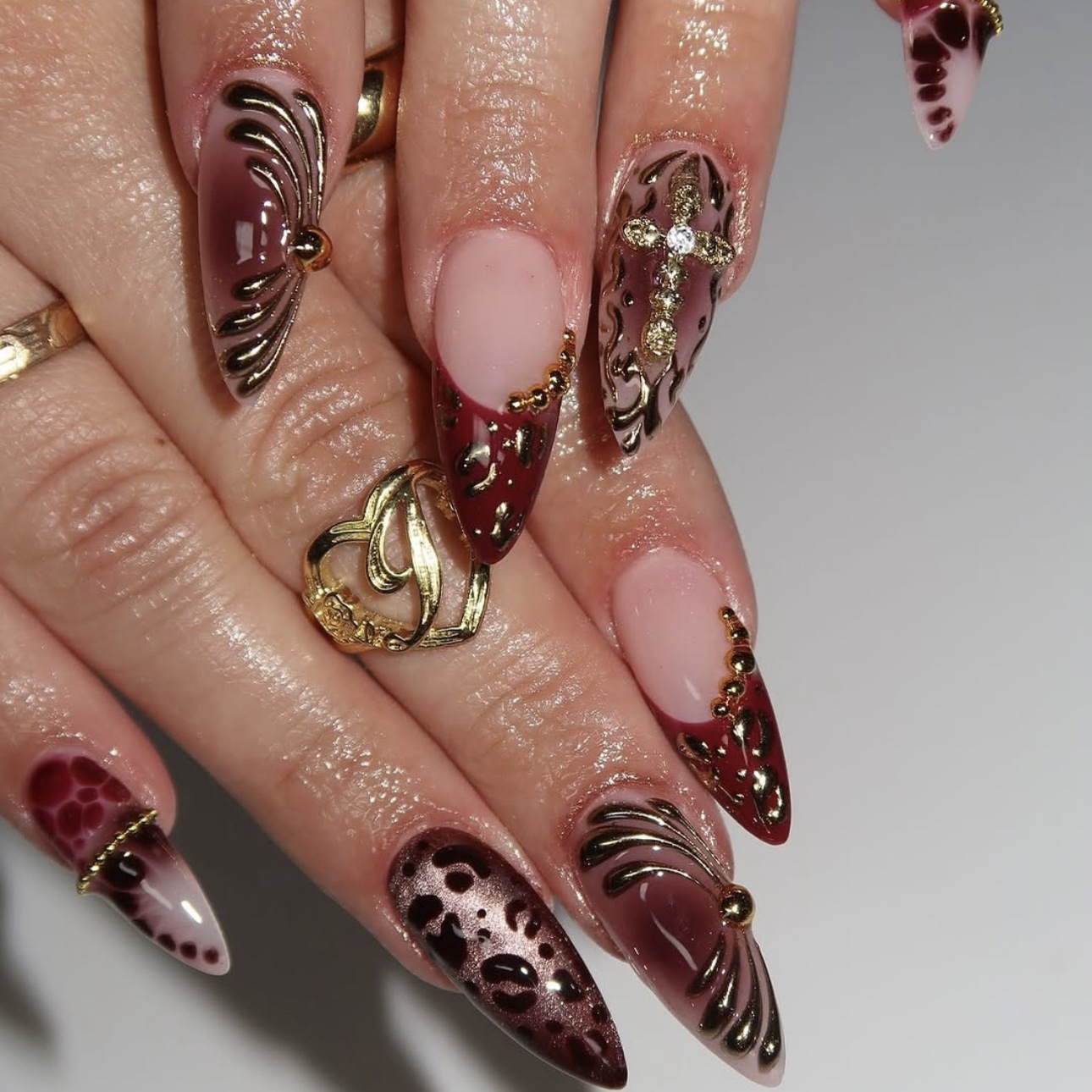 Medium fake nails for women gr - مراجعة Pressed Flower Art وسعره