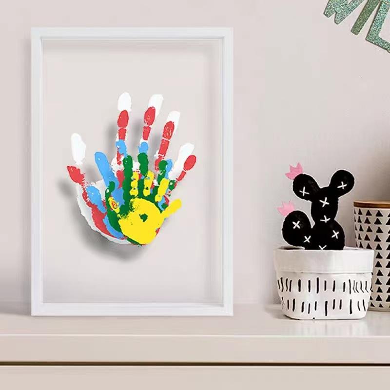 1 Set Family Handprint Photo F - مراجعة Engraved Wood Frame وسعره