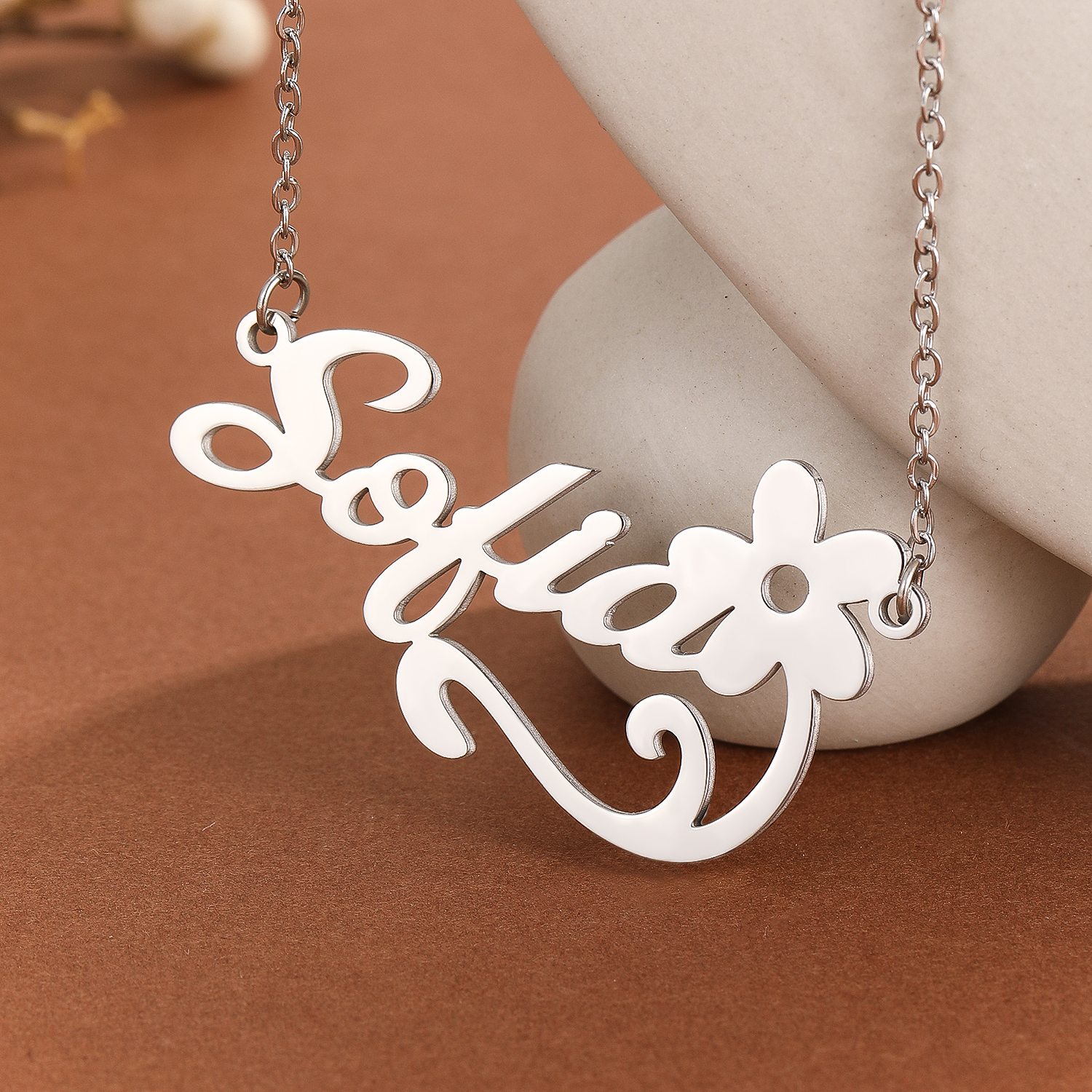 Stainless Steel Flower Letter  - مراجعة Name Necklace Custom وسعره