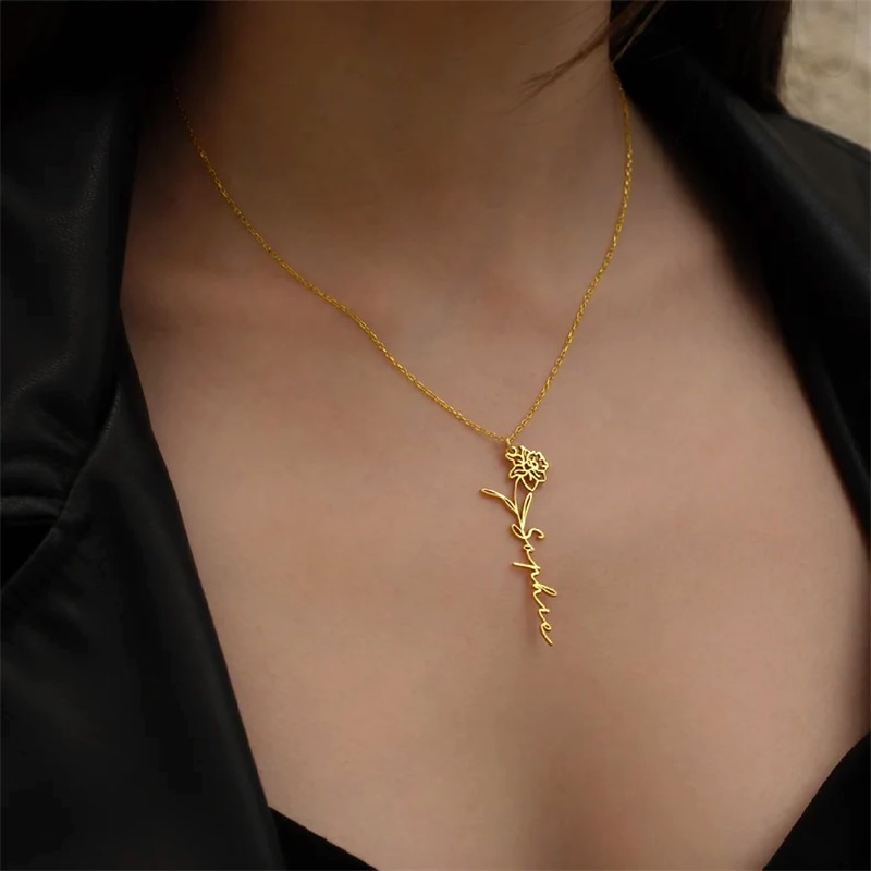 Personalized Birth Flower Name - مراجعة Birth Flower Necklace وسعره