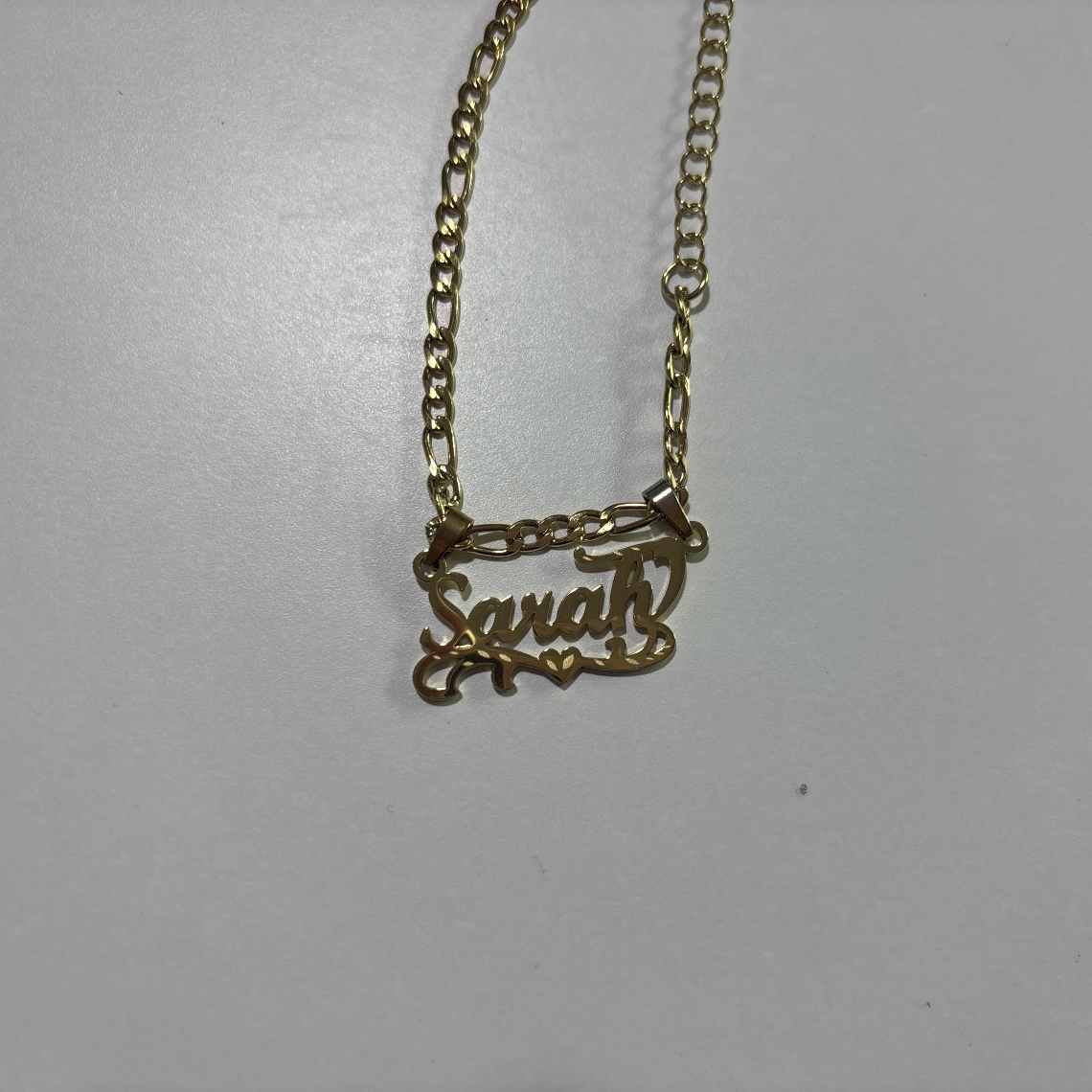 Custom Figaro Chain Heart Name - مراجعة Name Necklace Custom وسعره