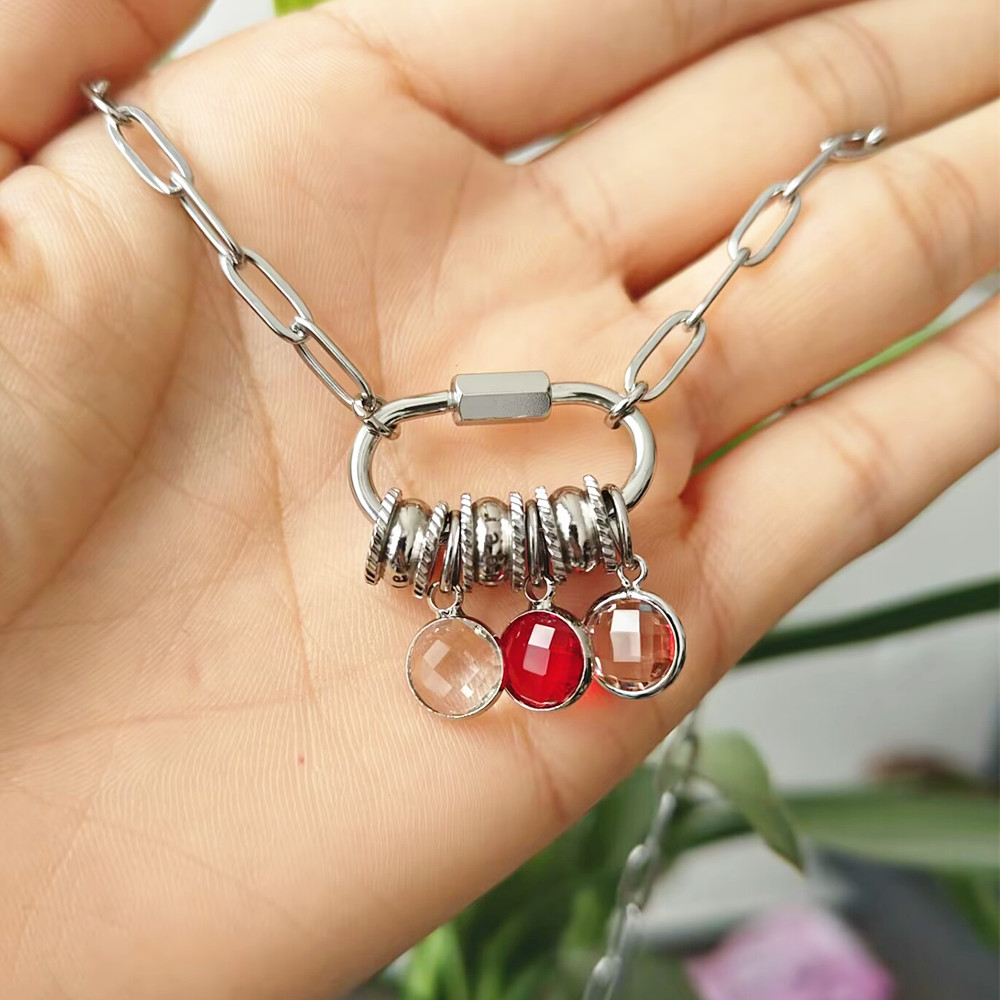 Custom Carabiner Name Charm Ne - مراجعة Birth Flower Necklace وسعره